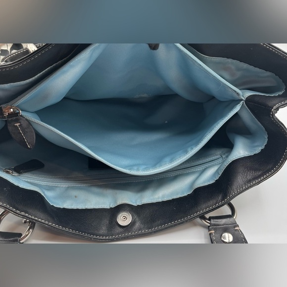 Coach Penelope Signature Shoulder / Tote Bag | Good Used Condition - Picture 13 of 17